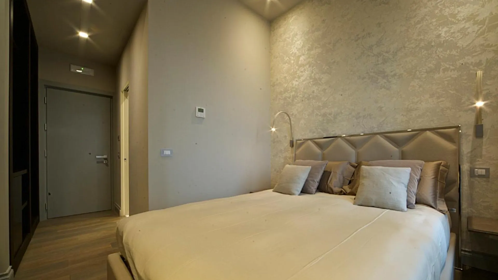 Vittoriano Luxury Suites Rome 0*,