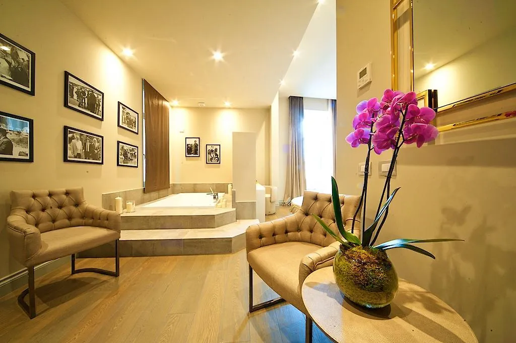 Guest house Vittoriano Luxury Suites Rome Italy